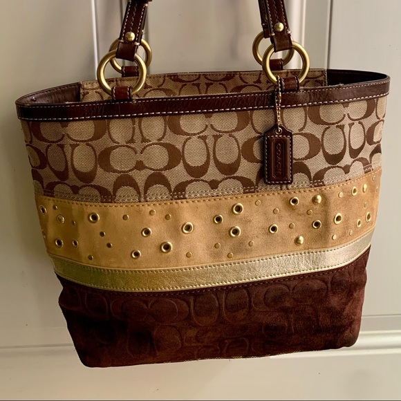 Coach - Picture 1 of 2